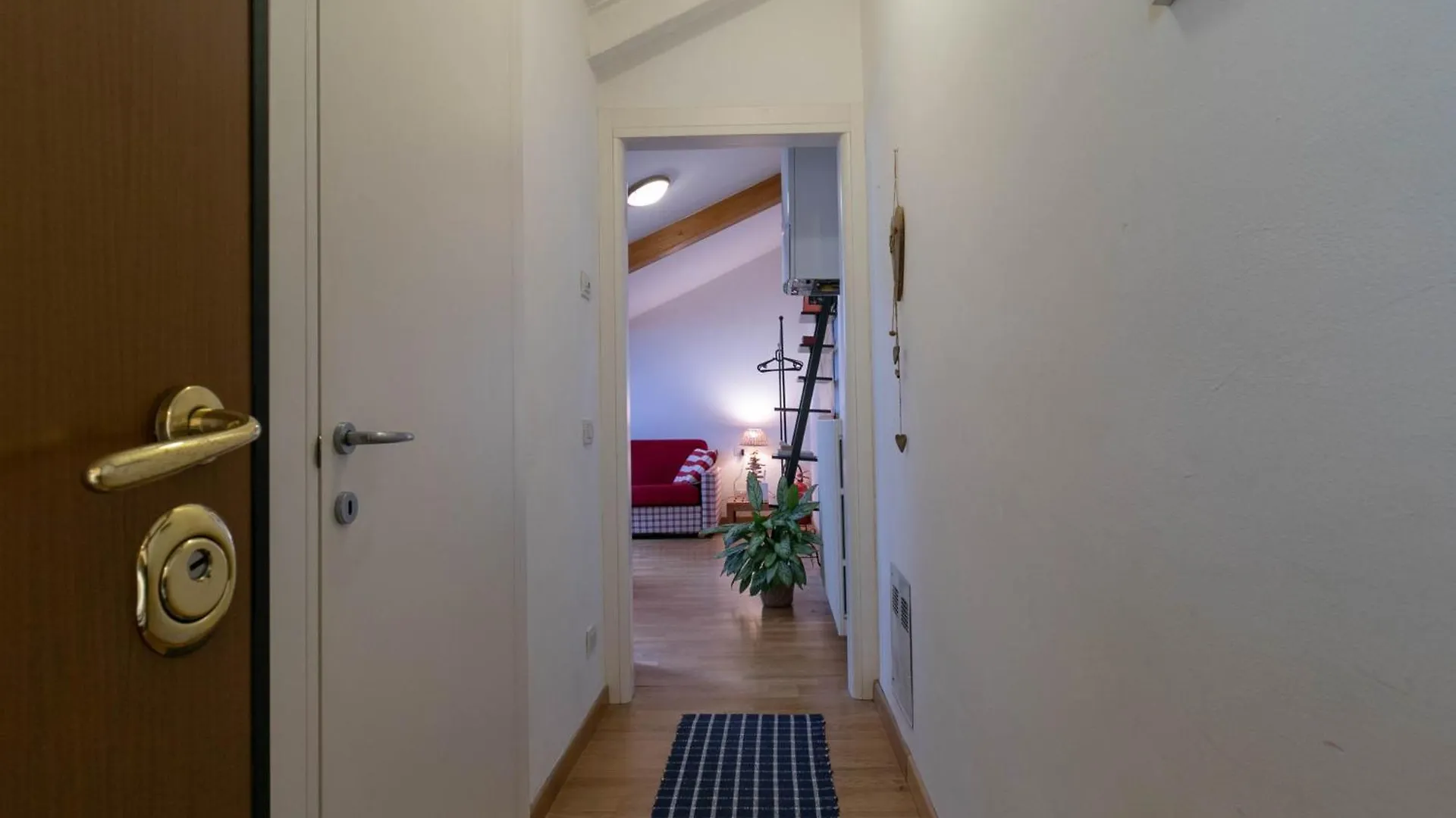 Appartement Mansarda Dei Cuori A Lecco